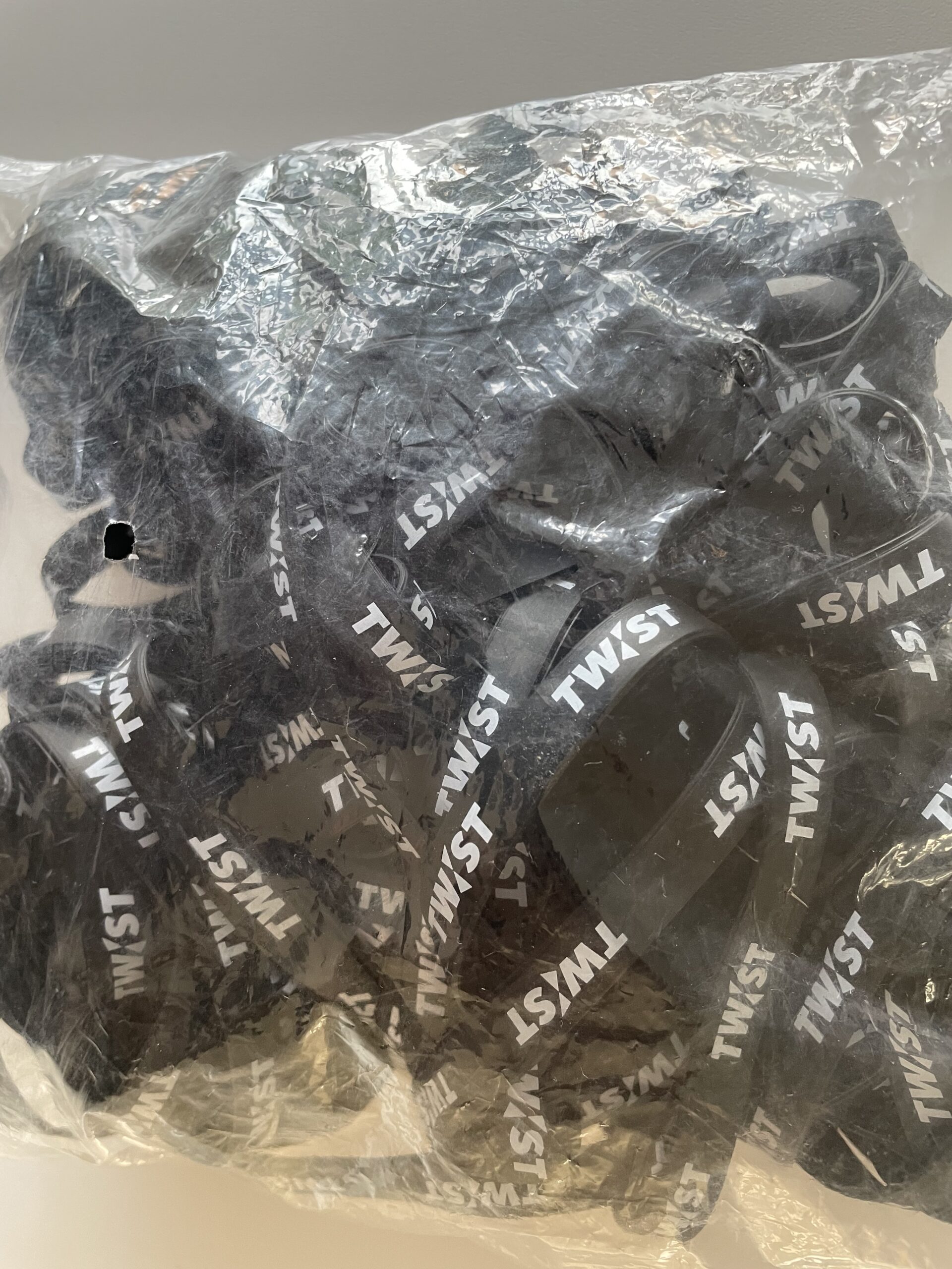 Twist Exclusive Stringer's Network Bundle Pack - 'Tie-On' vibration dampener for tennis players